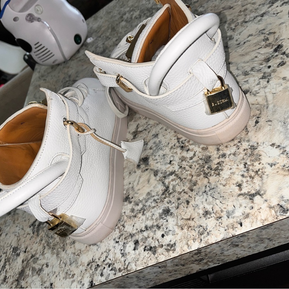 Buscemi White Sneakers with Gold Hardware - Picture 4 of 5